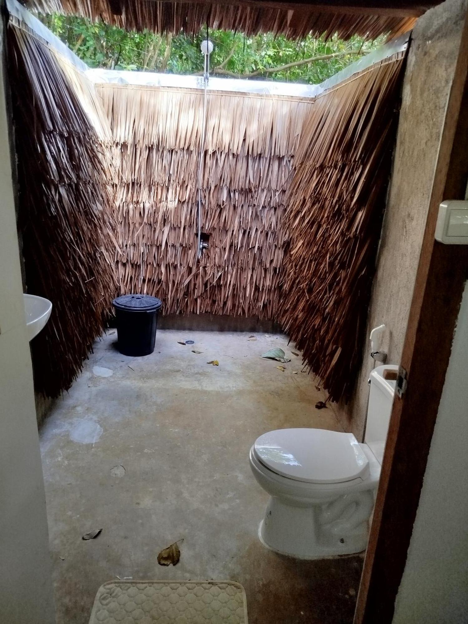 Little Nomads Eco-Guesthouse Siquijor Buitenkant foto